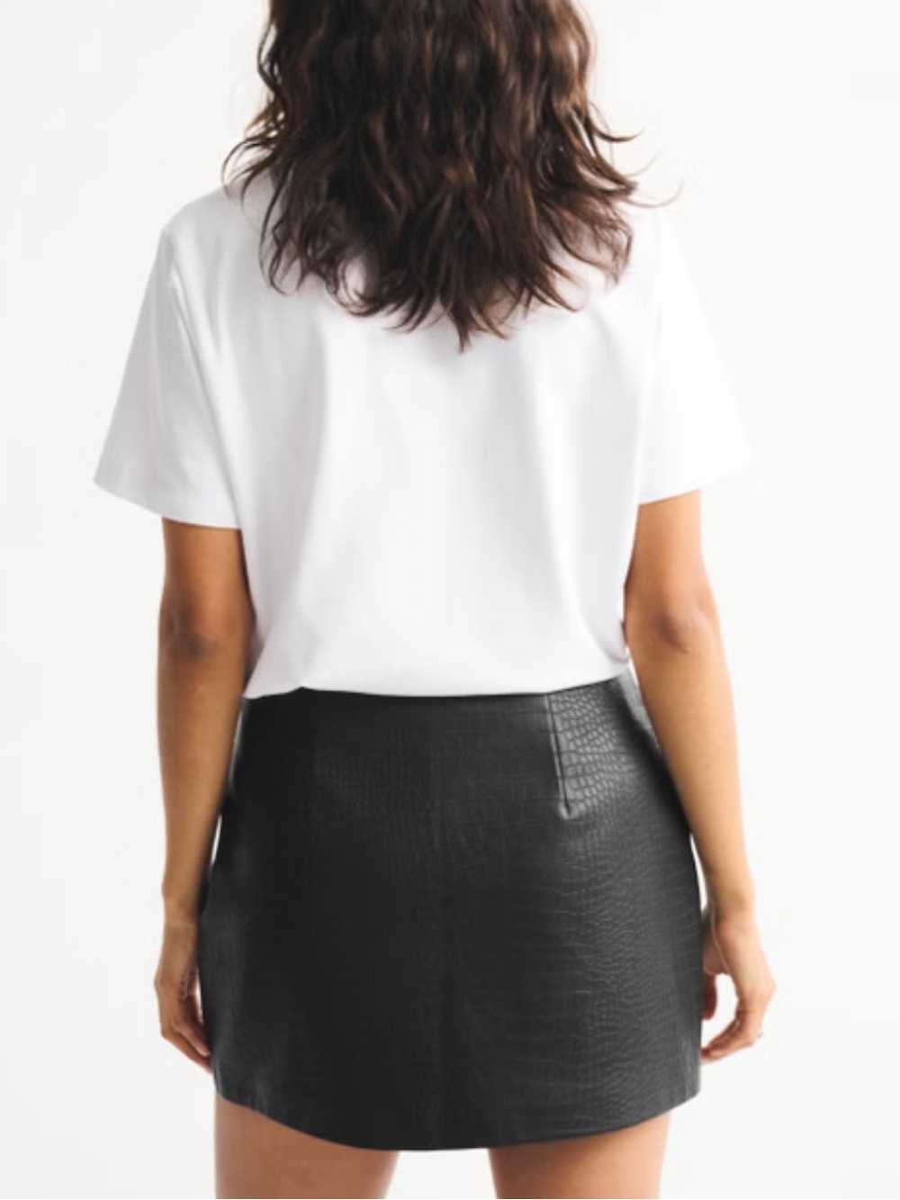 Abercrombie & Fitch Black Croc-Embossed Faux Leather Mini Skirt - Picture 4 of 4
